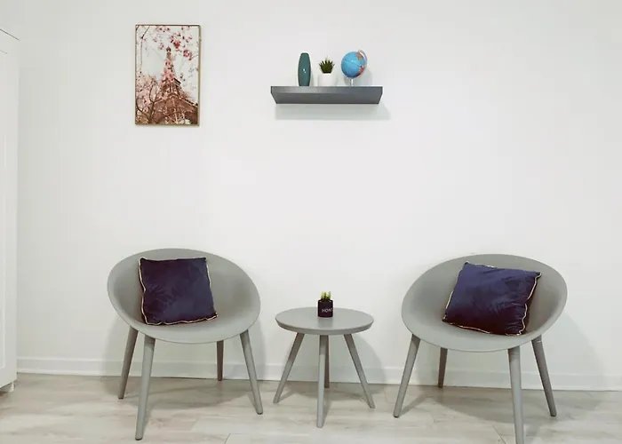 Apt 67M2 Hyper Centre: 2 Chambres, Cuisine Tv Wifi